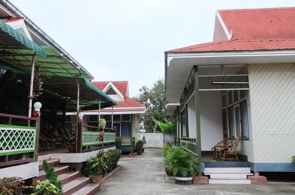 Nanda Wunn Hotel Nyaung Shwe Exterior foto